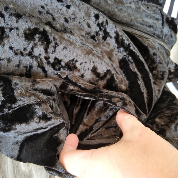 Oklahoma State University ladies black velvet long sleeved jacket size large - Picture 6 of 9